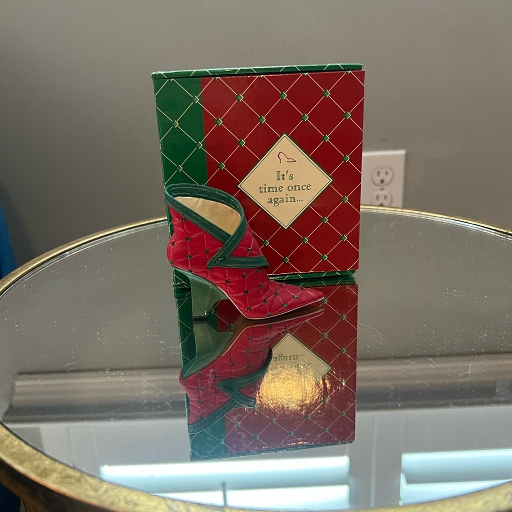 Elegant Red and Green - Just The Right Shoe figurine